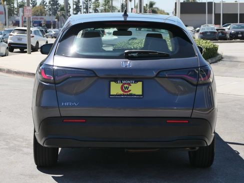 Used 2024 Honda HR-V LX image 3