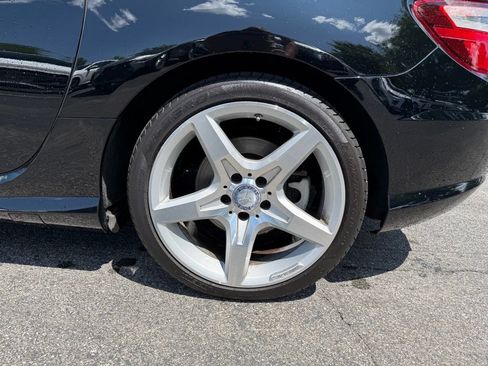Used 2016 Mercedes-Benz SLK 300 image 23