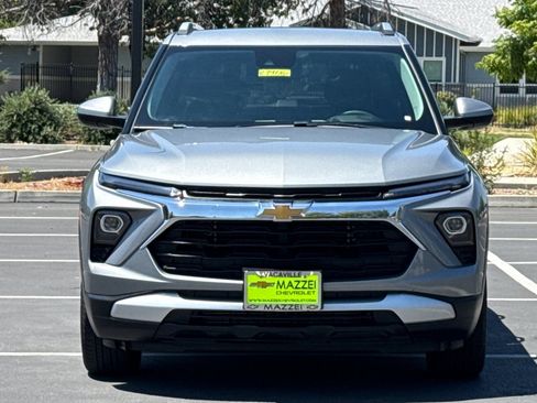 Used 2025 Chevrolet TrailBlazer LT FWD image 7
