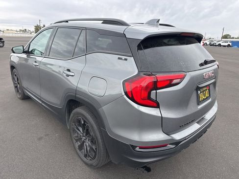 Used 2020 GMC Terrain SLE w/ Driver Convenience Package FWD image 3