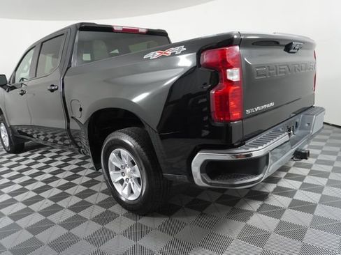 Used 2025 Chevrolet Silverado 1500 LT AWD/4WD image 5