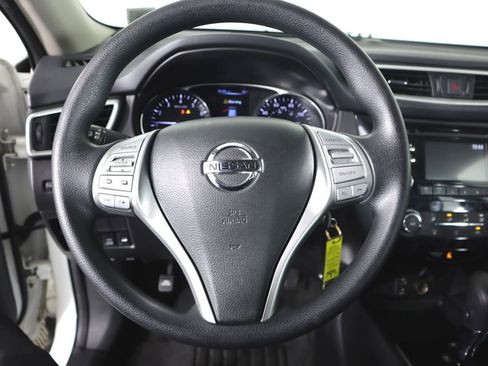 Used 2016 Nissan Rogue S image 10