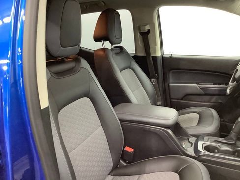 Used 2019 Chevrolet Colorado Z71 AWD/4WD image 31