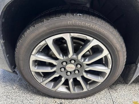 Used 2020 GMC Acadia Denali w/ Trailering Package AWD/4WD image 3