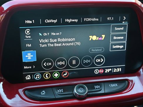 Used 2021 Chevrolet Camaro LT w/ RS Package image 28