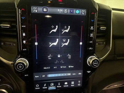 Certified 2025 RAM 1500 Big Horn image 33