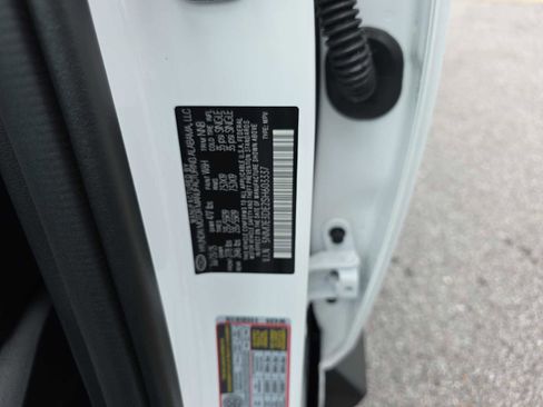 New 2025 Hyundai Tucson Limited image 30