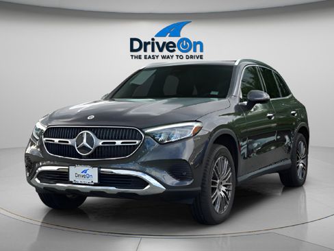 Used 2024 Mercedes-Benz GLC 300 4MATIC image 14