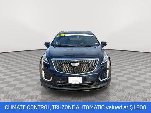 Certified 2022 Cadillac XT5 Sportv image 3