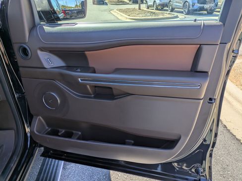 Certified 2024 Ford Expedition Max King Ranch image 41