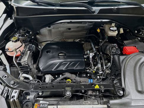 Certified 2025 Chevrolet TrailBlazer LT AWD/4WD image 30