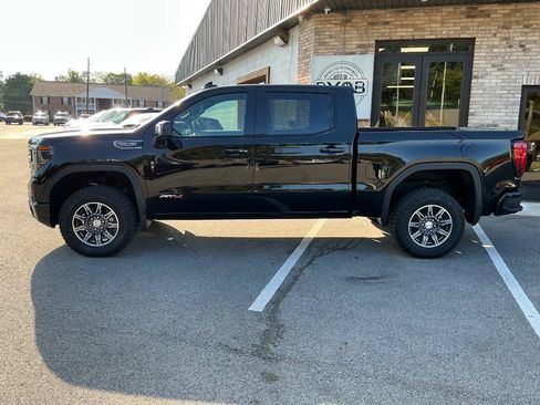 Used 2026 GMC Sierra 1500 AT4 AWD/4WD image 2