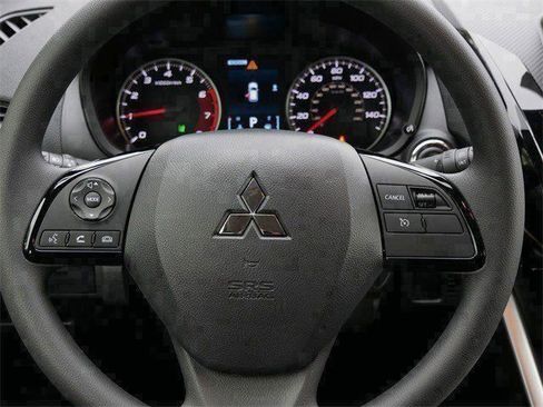 New 2026 Mitsubishi Eclipse Cross LE image 8