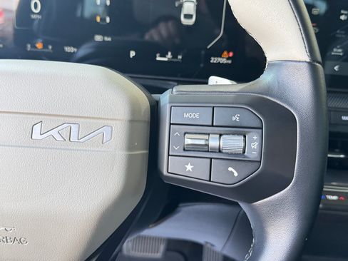 Used 2025 Kia K4 GT-Line w/ GT-Line Premium Package FWD image 22