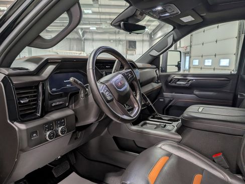 Used 2025 GMC Sierra 3500 AT4 w/ AT4 Premium Plus Package image 16