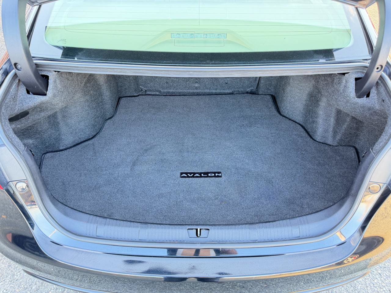 Used 2015 Toyota Avalon XLE Touring FWD image 31