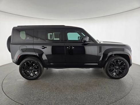 New 2026 Land Rover Defender 110 OCTA AWD/4WD image 6