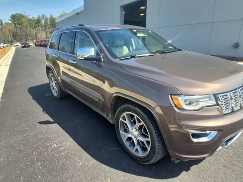 Used 2021 Jeep Grand Cherokee Overland image 1