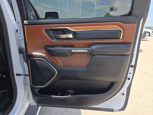 Used 2022 RAM 1500 Limited w/ Body Color Bumper Group AWD/4WD image 25