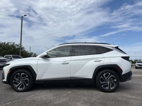 Used 2025 Hyundai Tucson Limited FWD image 11