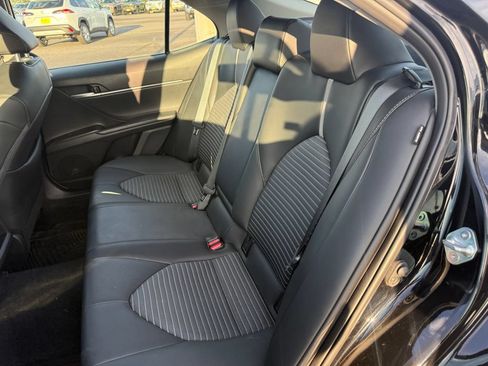 Used 2024 Toyota Camry SE AWD/4WD image 5