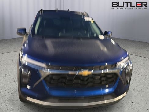 Used 2024 Chevrolet Trax LT FWD image 4