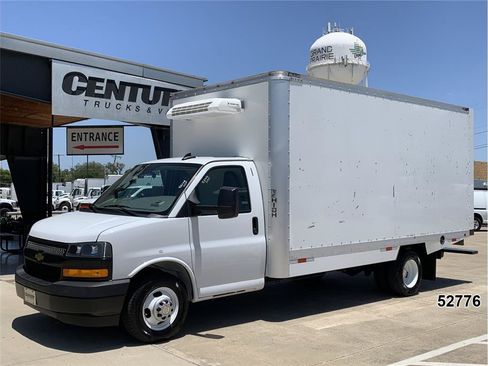 Used 2024 Chevrolet Express 3500 w/ Power Convenience Package RWD image 1