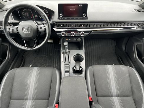 Used 2023 Honda Civic Sport image 3