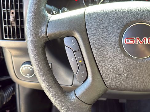 New 2026 GMC Savana 3500 Extended RWD image 9