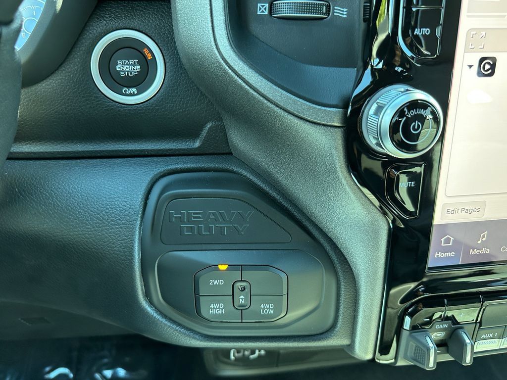 New 2026 RAM 2500 Tradesman AWD/4WD image 27
