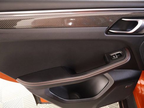 Used 2025 Porsche Macan S image 17