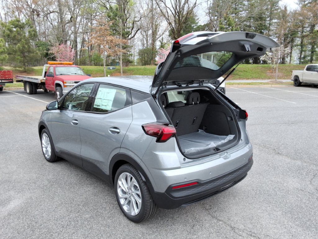 New 2027 Chevrolet Bolt LT w/ Comfort Package FWD image 13