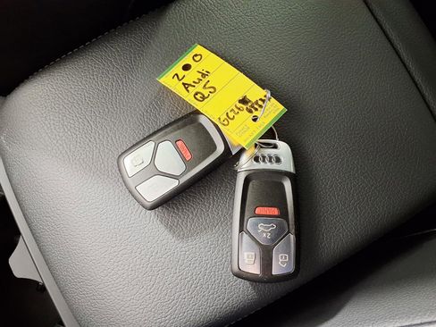 Used 2020 Audi Q5 2.0T Premium w/ Convenience Package image 24