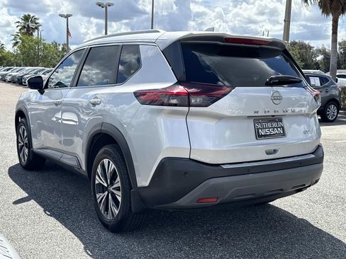 Used 2022 Nissan Rogue SV w/ SV Premium Package FWD image 6