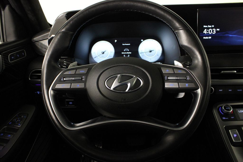 Certified 2024 Hyundai Palisade Calligraphy FWD image 10