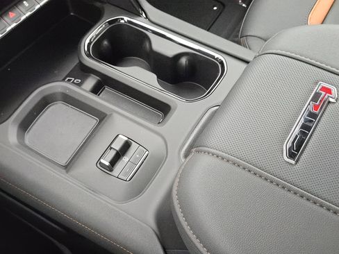 New 2026 GMC Sierra 2500 AT4 w/ AT4 Premium Plus Package AWD/4WD image 16