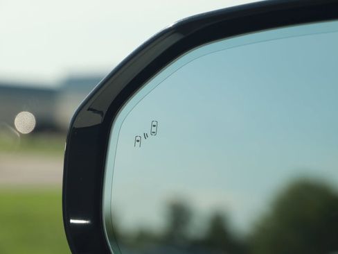 Used 2022 Rivian R1T Adventure image 31