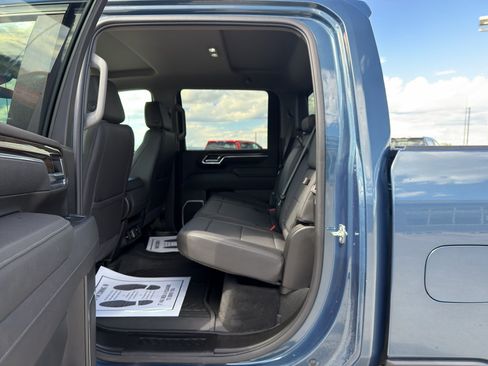 Used 2025 Chevrolet Silverado 2500 LT AWD/4WD image 18