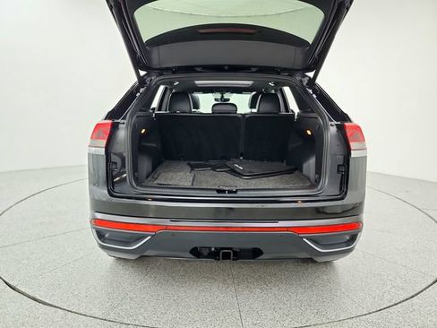 Used 2021 Volkswagen Atlas Cross Sport SE w/ Panoramic Sunroof Package AWD/4WD image 15