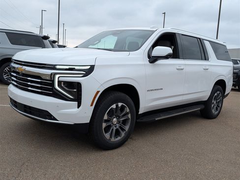 New 2026 Chevrolet Suburban LT w/ Comfort Package image 6