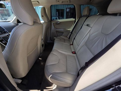 Used 2012 Volvo XC60 T6 AWD/4WD image 15