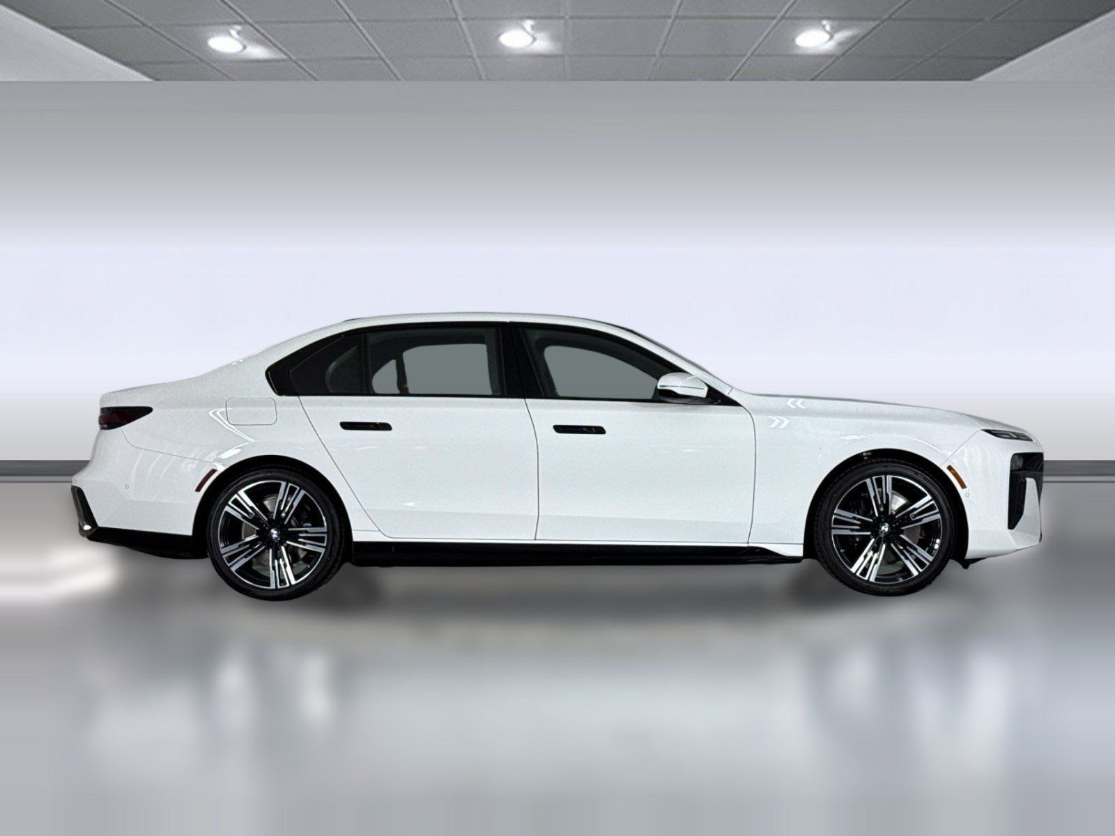 Used 2026 BMW i7 xDrive60 w/ M Sport Package RWD image 7