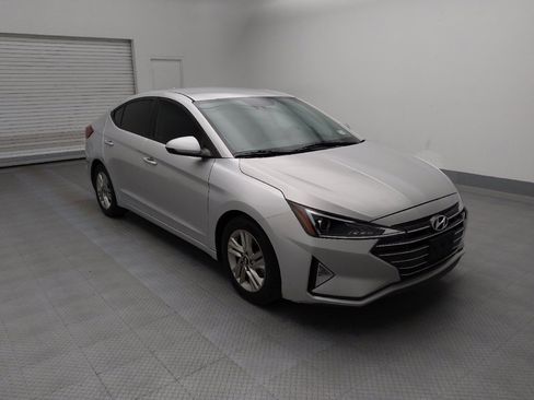 Used 2019 Hyundai Elantra SEL image 13
