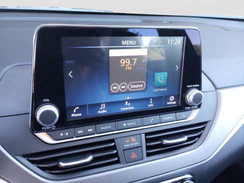 New 2025 Nissan Altima 2.5 SR image 16