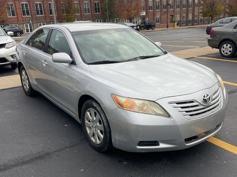 Used 2007 Toyota Camry LE image 3