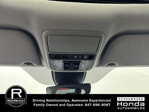 Used 2023 Honda Odyssey Touring image 11