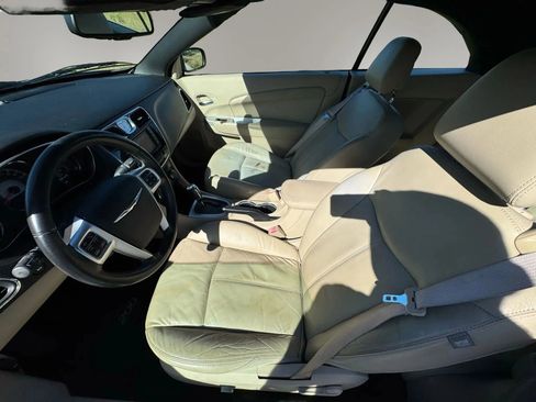 Used 2011 Chrysler 200 Limited FWD image 26