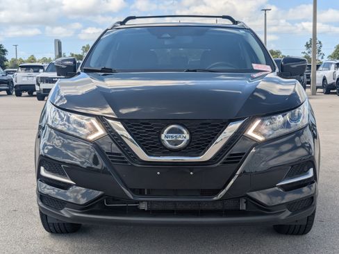 Used 2021 Nissan Rogue Sport SL image 3