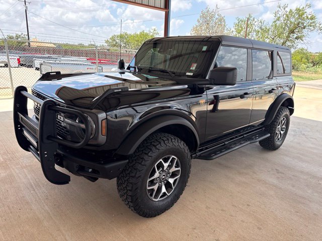 Used 2024 Ford Bronco Badlands AWD/4WD image 3
