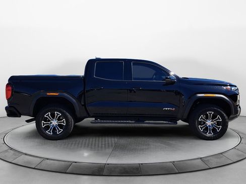 Used 2024 GMC Canyon AT4 w/ Canyon Safety Plus Package AWD/4WD image 8